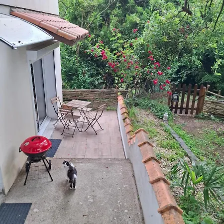 Le Six Cent Dix Huit Appartement *